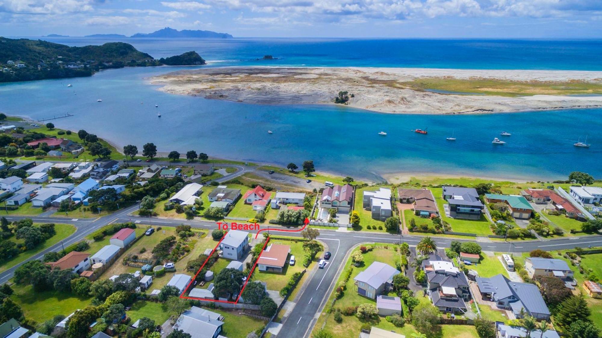 Oceans 8 - Mangawhai Heads Holiday Home Kültér fotó